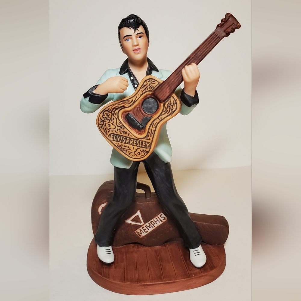 Elvis Presley Vintage Avon Collectible 1987 Porcelain Figurine